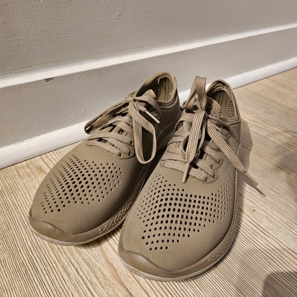 Men's Tan Sneakers